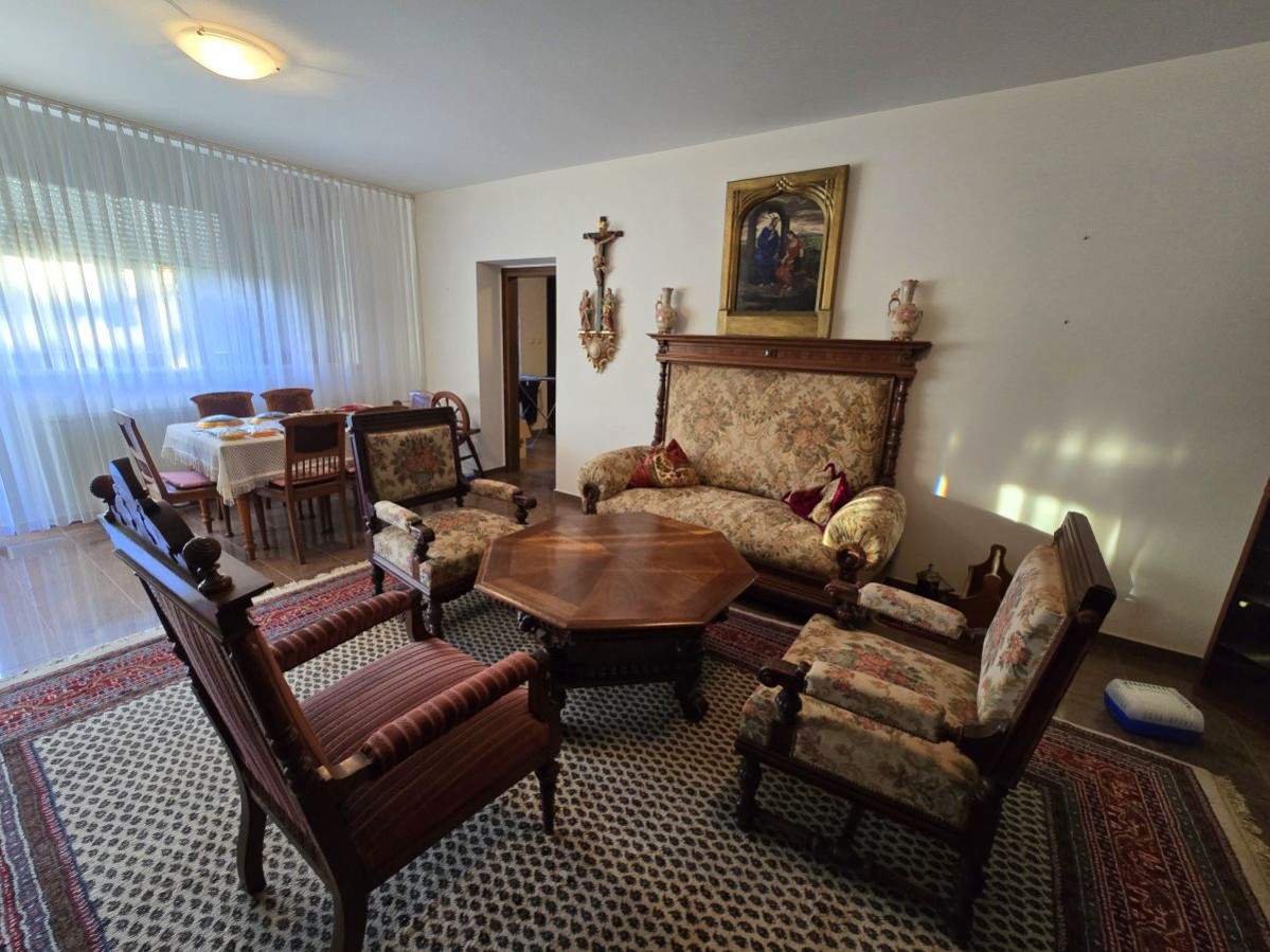 dnevni prostor v pritličju